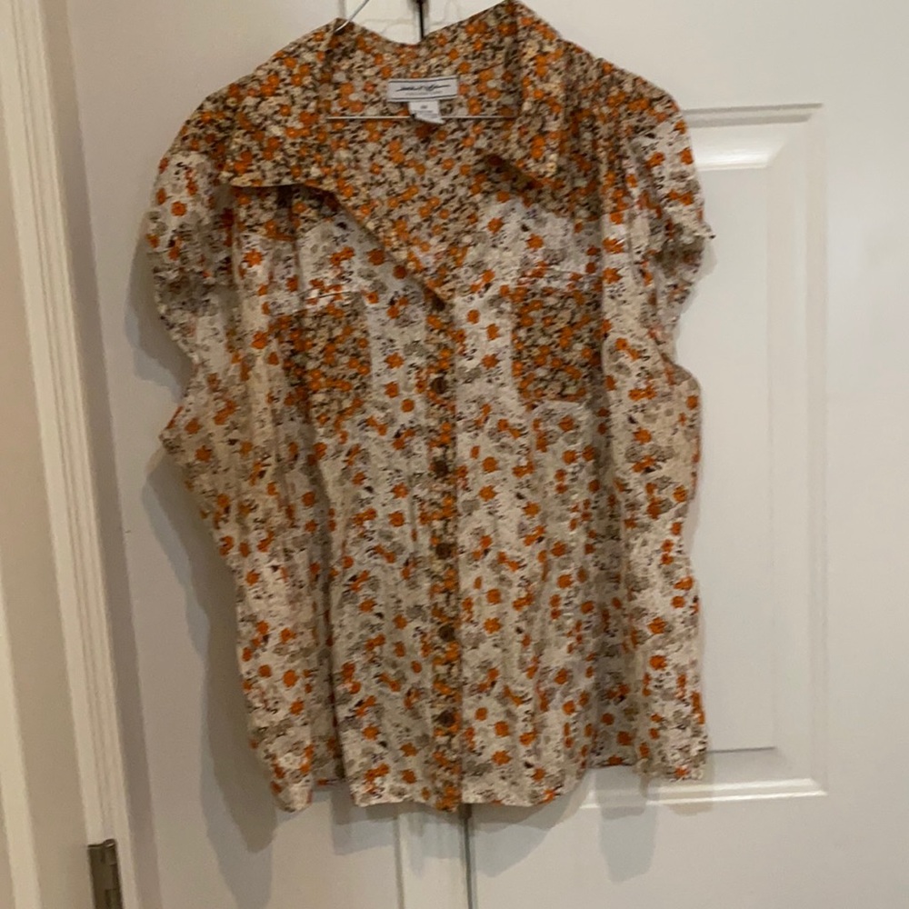 Floral Short-Sleeve Blouse in Cream and Orange